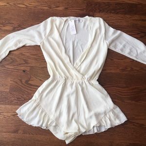NWT Lioness Long Sleeve Cream Romper